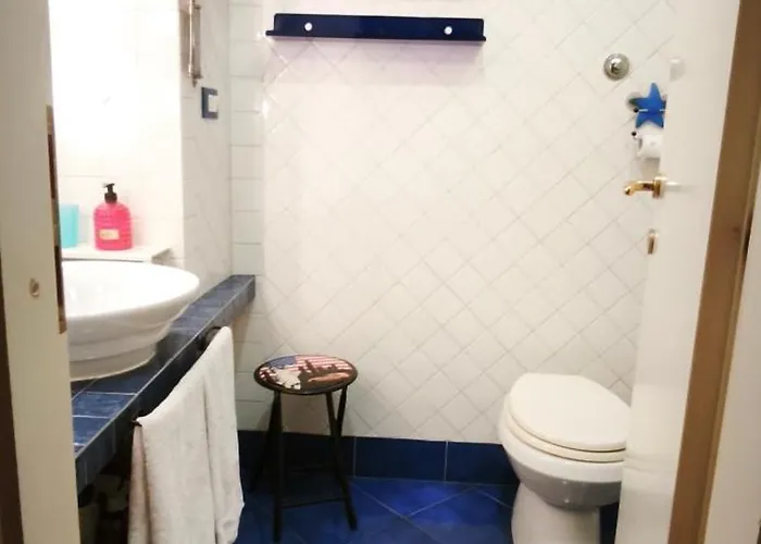 Apartment Lovely Near The Colosseum Rome